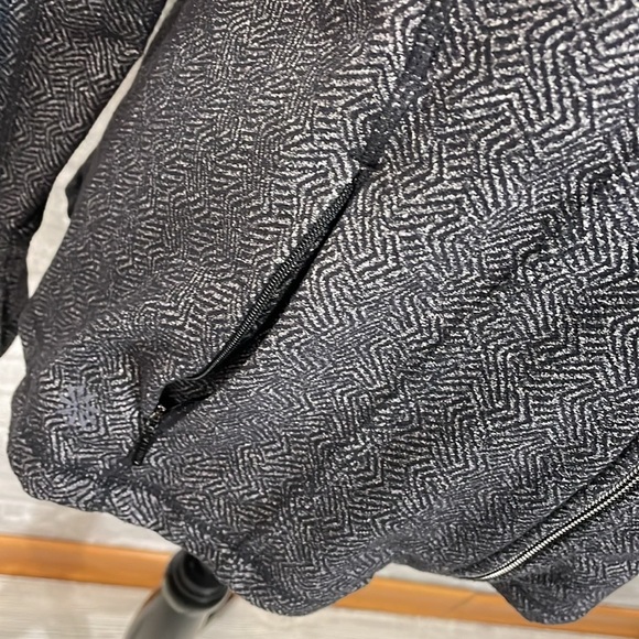 Athleta Black Print Zip Up Jacke - Picture 2 of 9